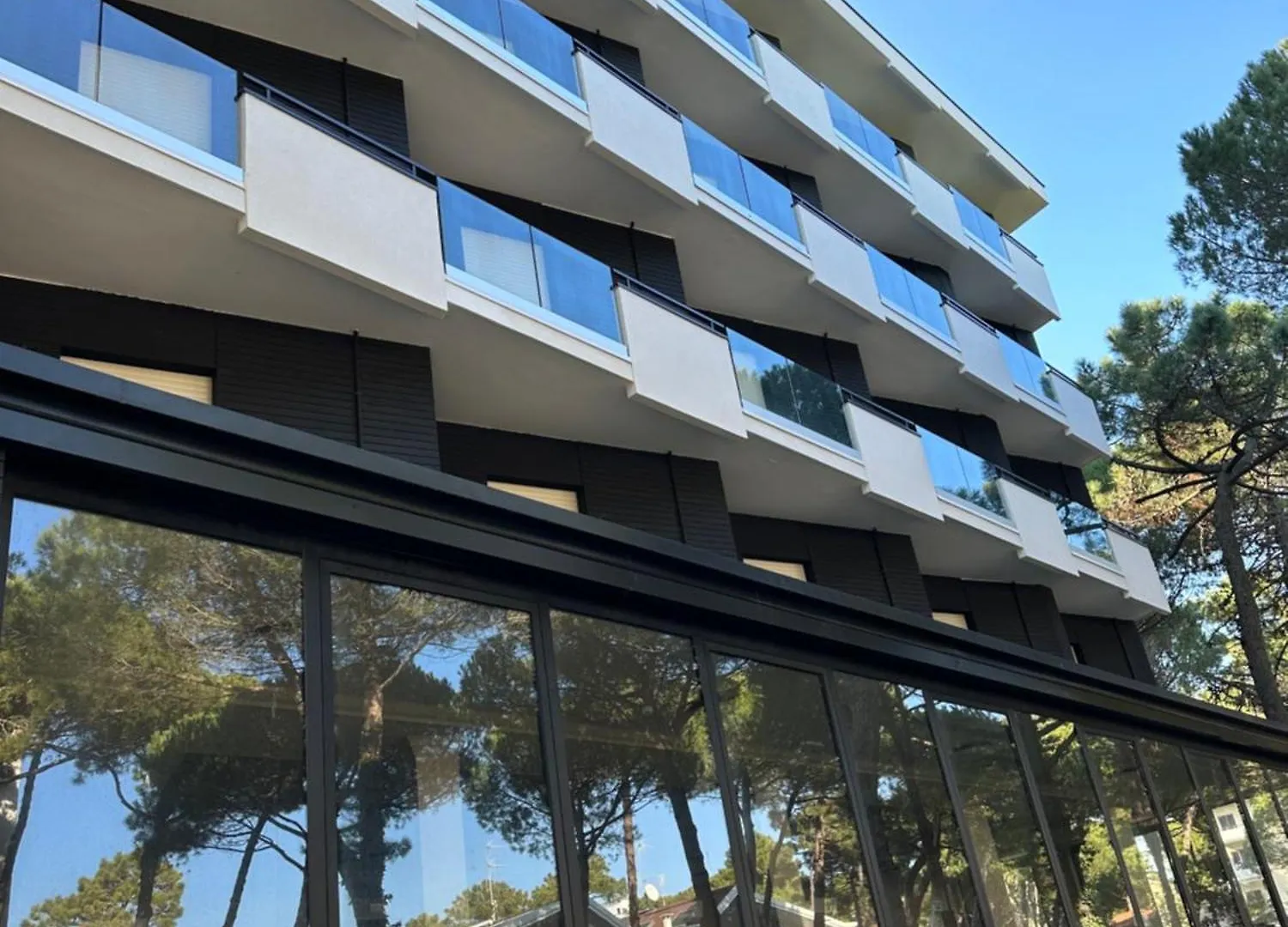 ***  Hotel Lux B&B Mima Milano Marittima Italia