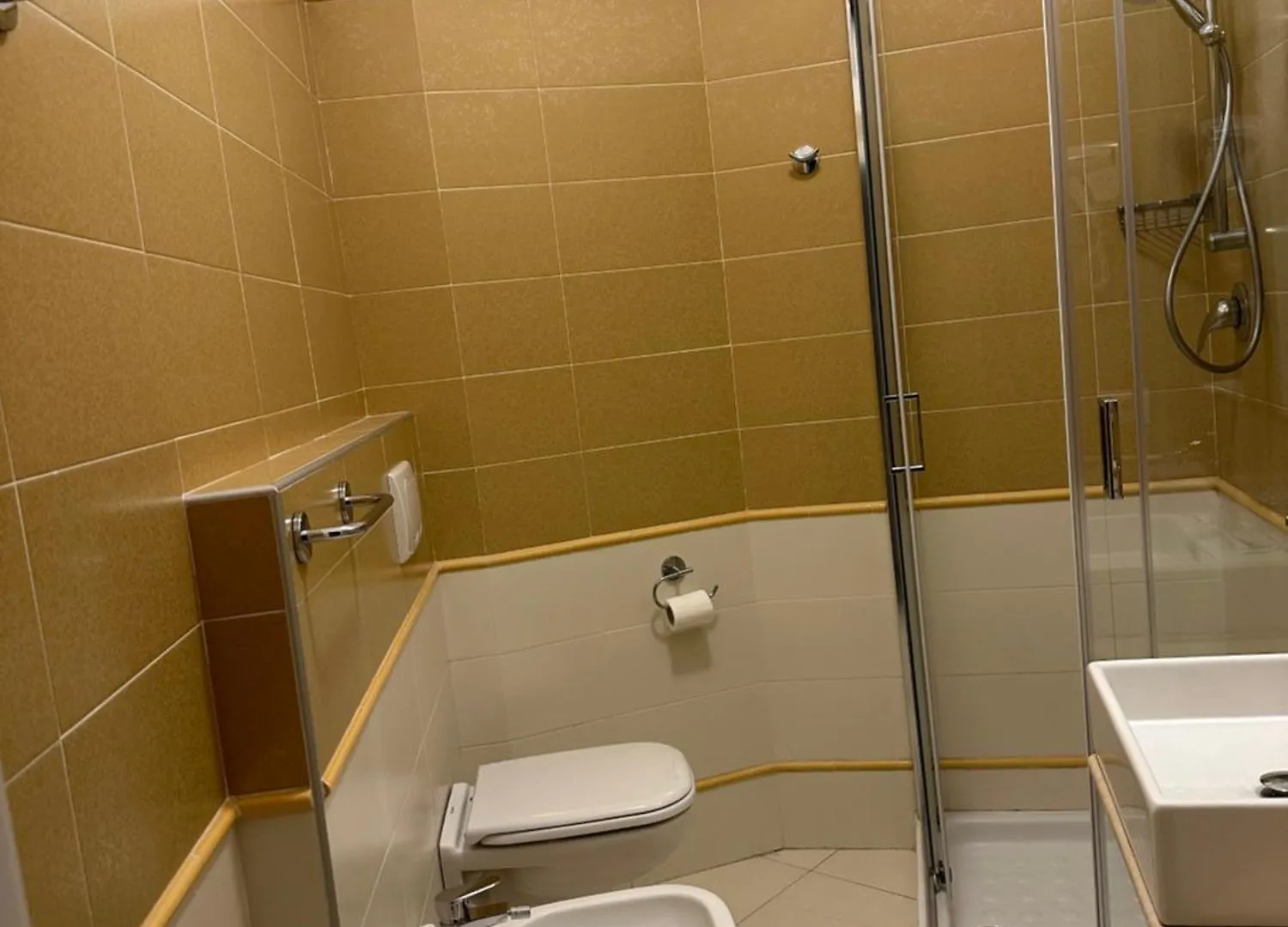 Hotel Lux B&B Mima Milano Marittima 3*,  Italy